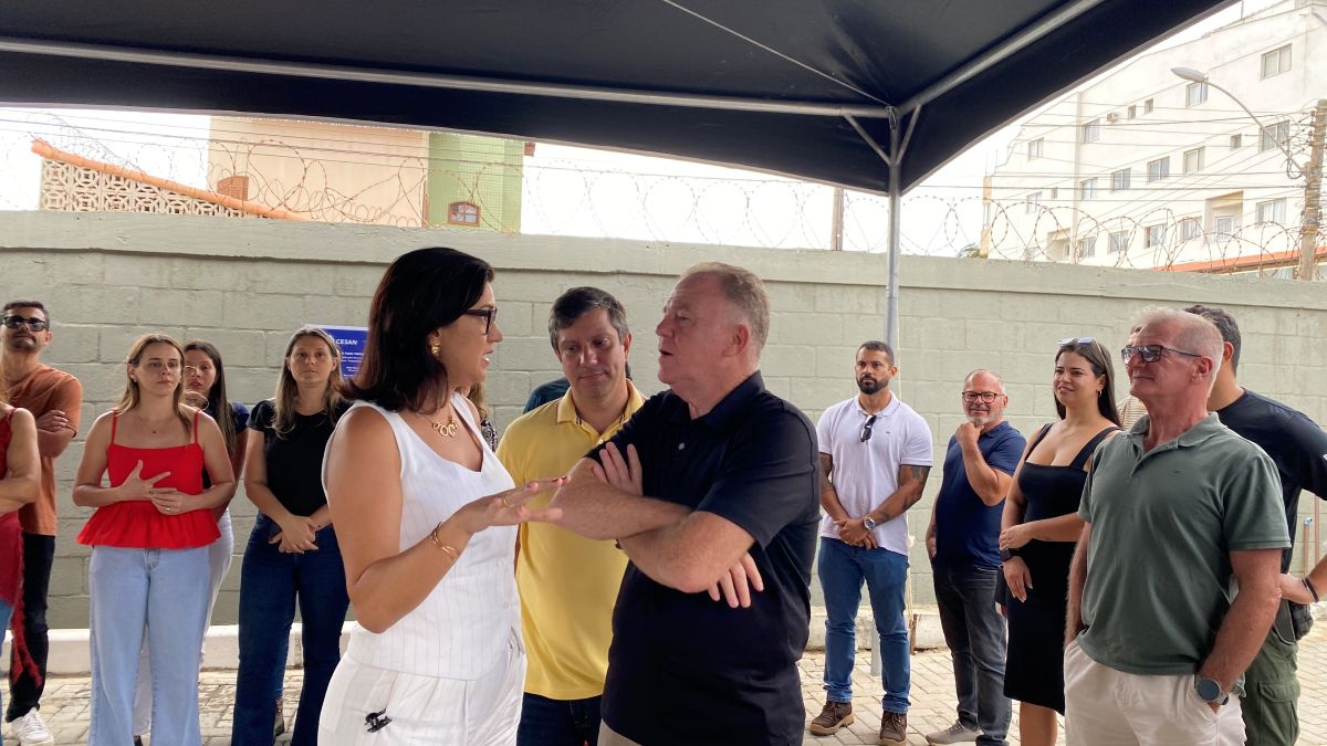Governo do ES entrega novo reservatório de água da Cesan em Guarapari 4 Katia Coco Thiago Furtado e Casagrande