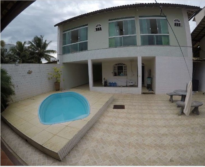 LEILÃO CASA 360M² POSSUI 4 QUARTOS, DOIS ANDARES, ÁREA EXTERNA PARA CHURRASCO NOS FUNDOS, TOMADA PARA CARROS ELÉTRICOS, PISCINA, ÁREA FRONTAL COM JARDIM - RUA GETÚLIO COUTINHO, N° 245 - ENSEADA AZUL - GUARAPARI - ES 3 011461 011725 09 20548