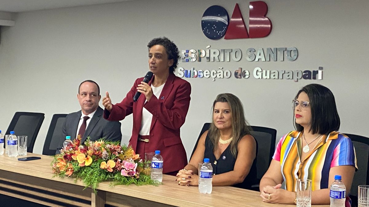 “Liderança feminina e os desafios de ocupar espaços de poder” é tema de evento na sede da OAB Guarapari 3 Erica Neves 5