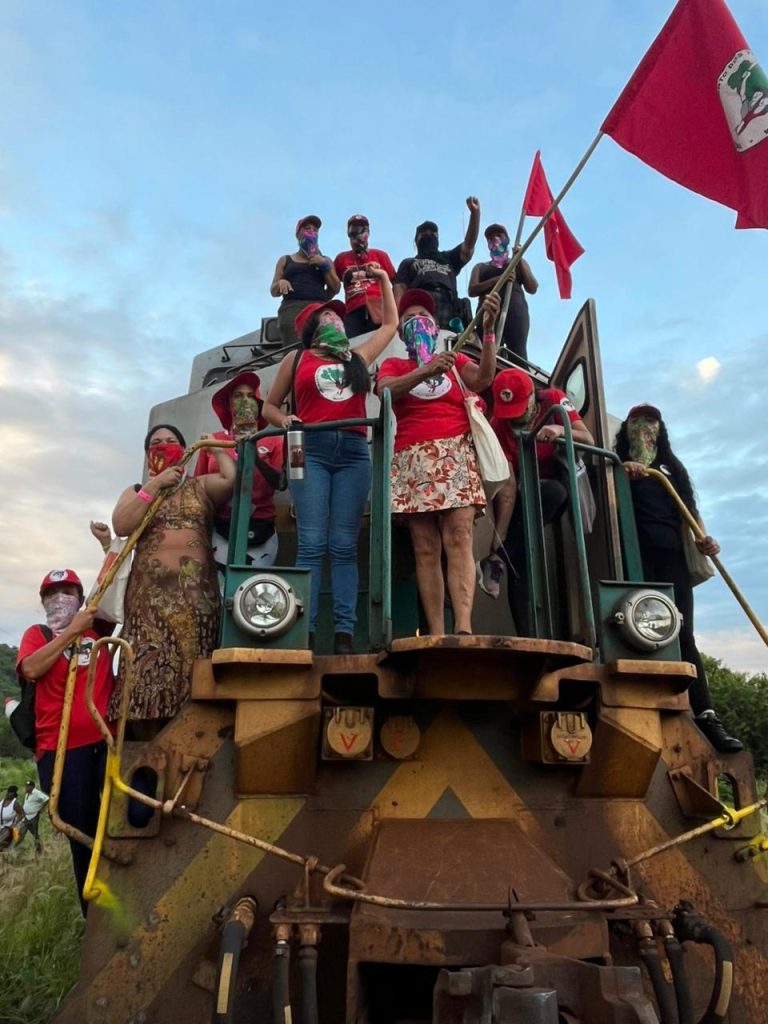 3º dia: MST mantém ocupação em área da Samarco em Anchieta 7 MTS 1