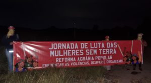 3º dia: MST mantém ocupação em área da Samarco em Anchieta 2 MTS 2