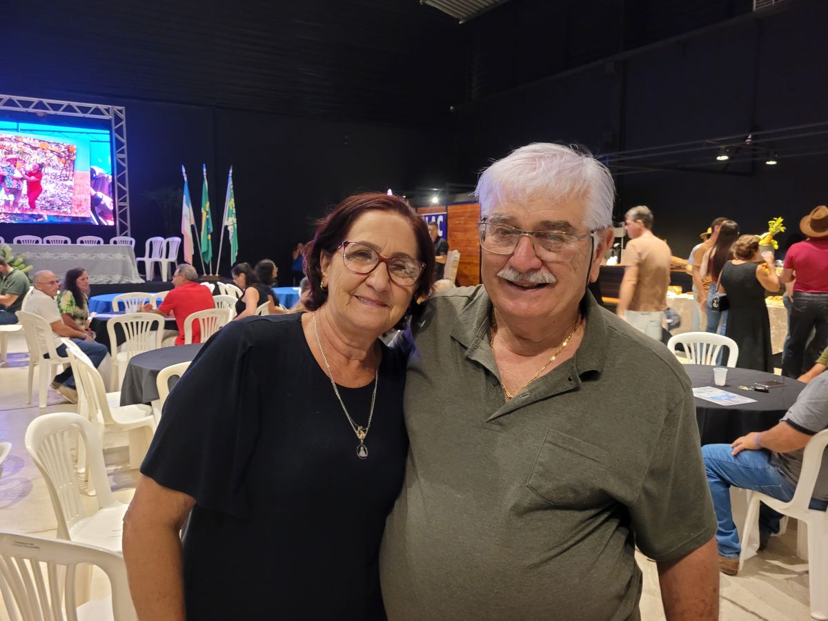 Clac reúne cooperados em Assembleia Geral e projeta avanços para 2026 10 Maira da Penha e Jair Quintino