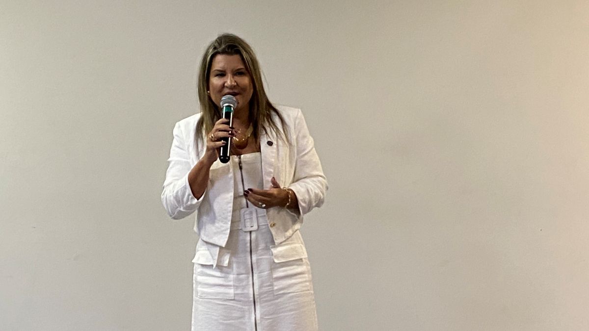 “Sobrevivi e posso contar”: presidente da Ales destaca protagonismo feminino durante evento em Guarapari 8 Monica Goulart 4