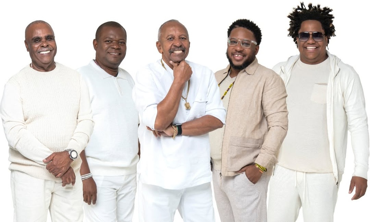 "A Páscoa Fantástica Guarapari" terá show do grupo Fundo de Quintal 1 fundo de quintal 1