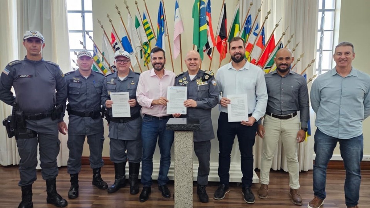 Parceria entre Detran e PM busca fortalecer segurança viária no ES 1 Dentran e PM ES