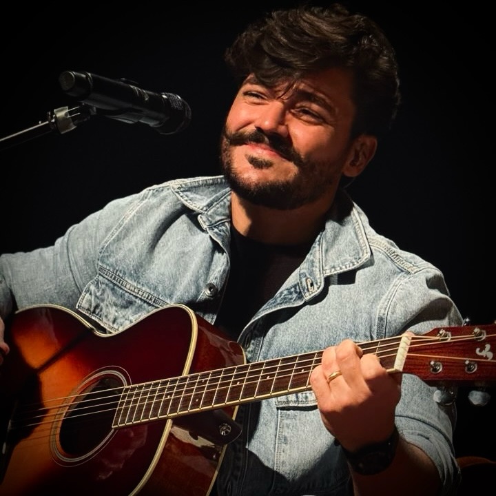Thiago Brado é atração no Festival “Jesus Luz no Litoral" em Guarapari 1 SaveClip.App 653401234 18567182884060156 3735519538927212257 n