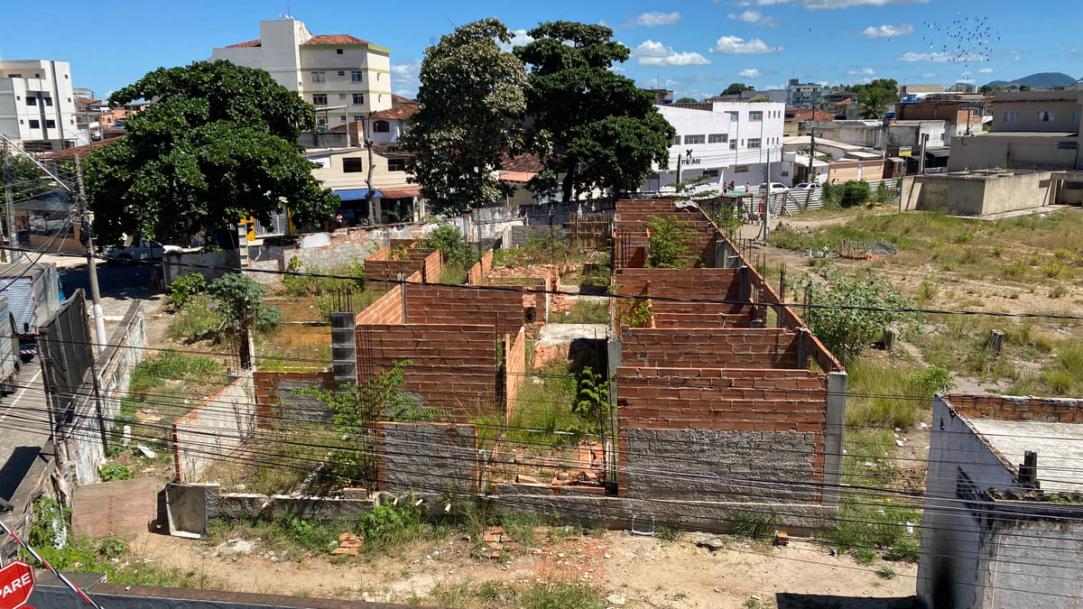 Ocupação em obra paralisada na antiga rodoviária de Guarapari preocupa moradores 4 obras rodoviaria guarapari 5