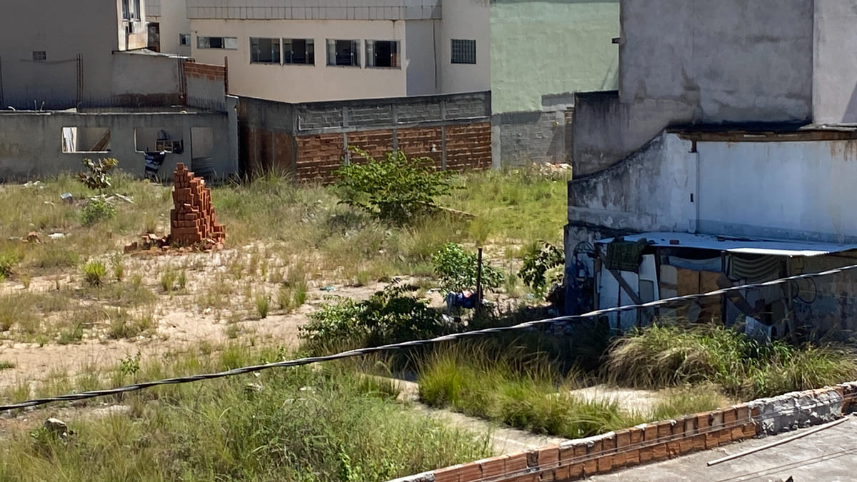 Ocupação em obra paralisada na antiga rodoviária de Guarapari preocupa moradores 6 obras rodoviaria guarapari 7