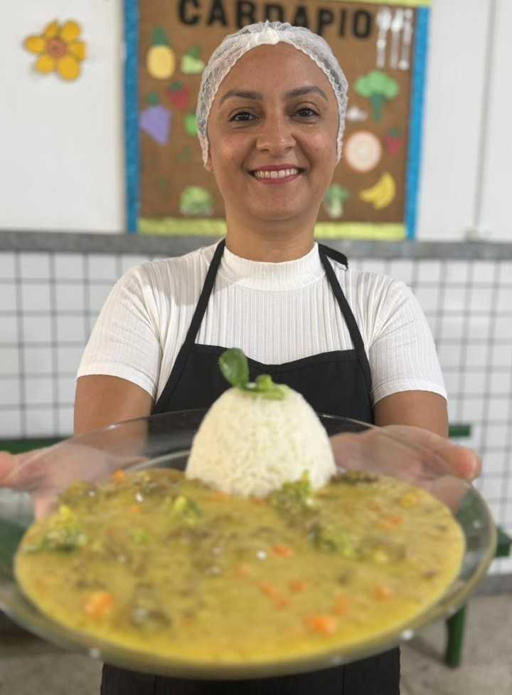 Merendeira de Alfredo Chaves é finalista em concurso nacional de alimentação escolar 1 Merendeira de Alfredo Chaves e finalista em concurso nacional