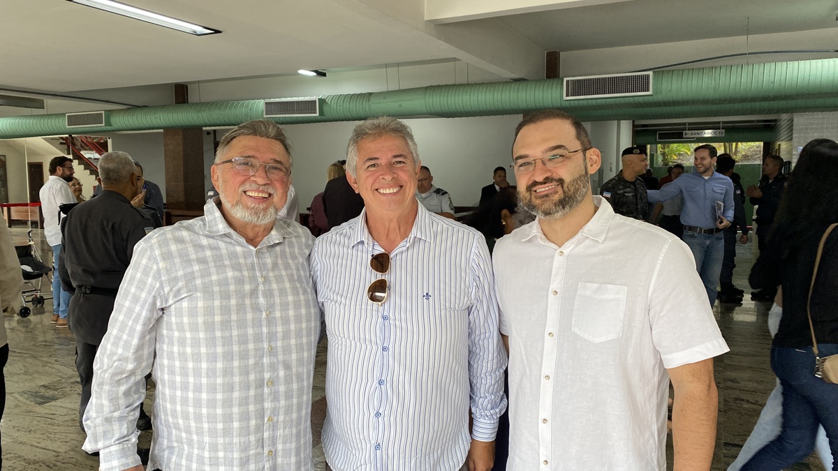 10º Batalhão da PM em Guarapari celebra aniversário e novo comando 5 Luiz Antonio Nicchel Junior Nicchel e Lucas Nicchel