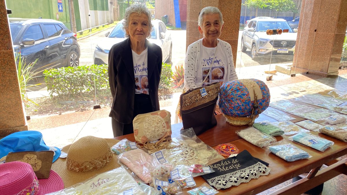 Guarapari recebe diagnóstico sobre o turismo e inicia plano para fortalecer setor durante todo o ano 6 Rendeiras de Meaipe apresentaram trabalhos