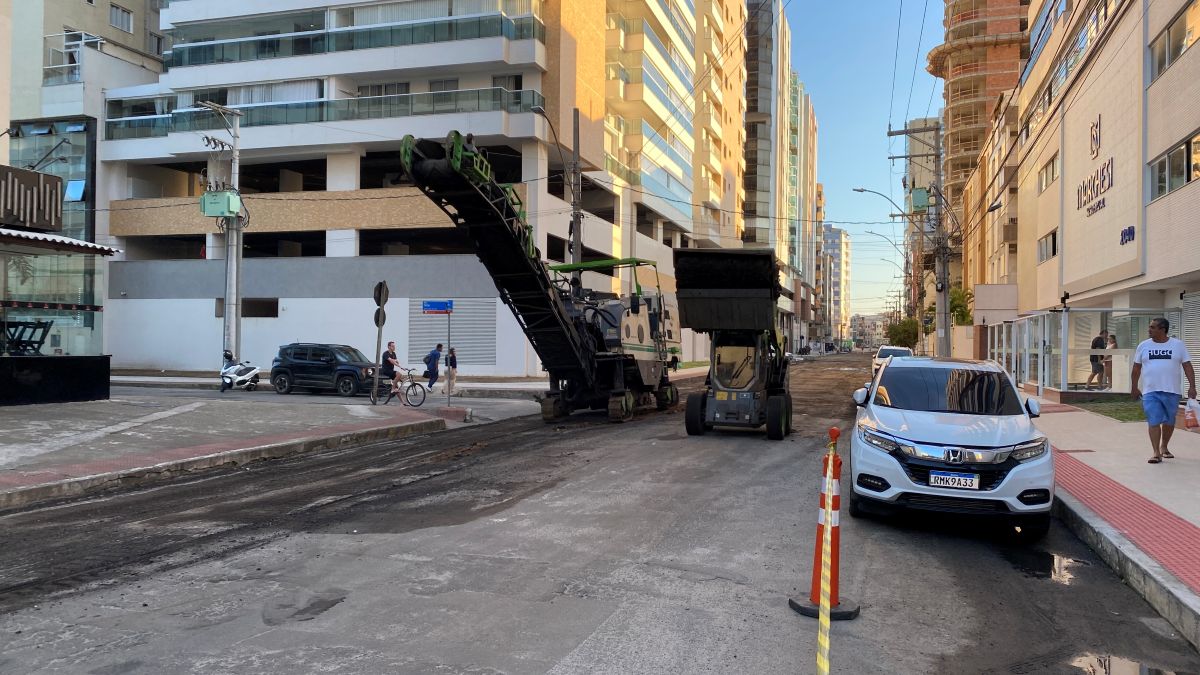 Guarapari inicia programa de recapeamento que vai revitalizar 41 vias 5 recapeamento da Avenida Oceanica na Praia do Morro 5