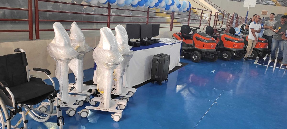 Tyago Hoffmann destina R$ 2 milhões em equipamentos para Guarapari 2 1000025746