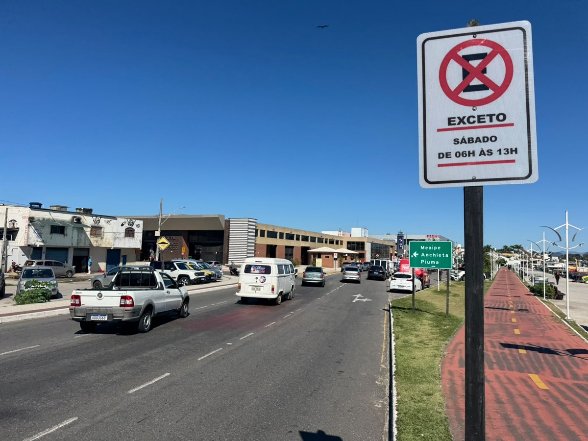 Avenida Pedro Ramos, em Guarapari, agora tem permissão de estacionamento em dias feira 1 Avenida Pedro Ramos 1