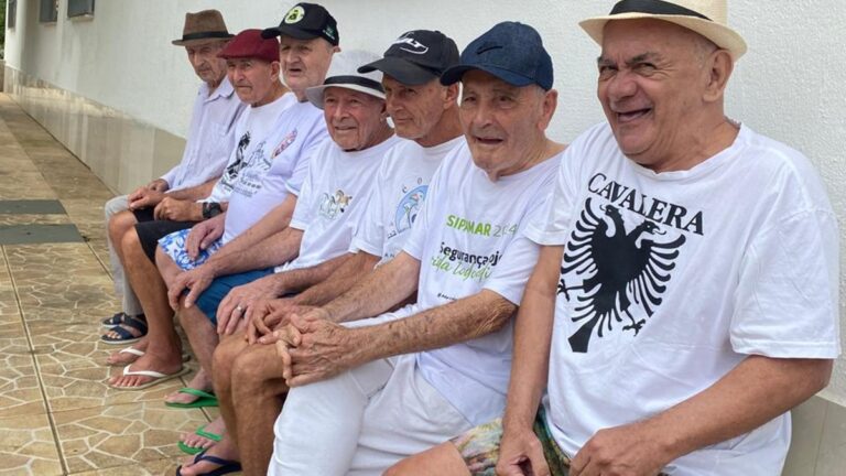 Cooperativas de Alfredo Chaves fazem ação em prol da pessoa idosa; veja como contribuir