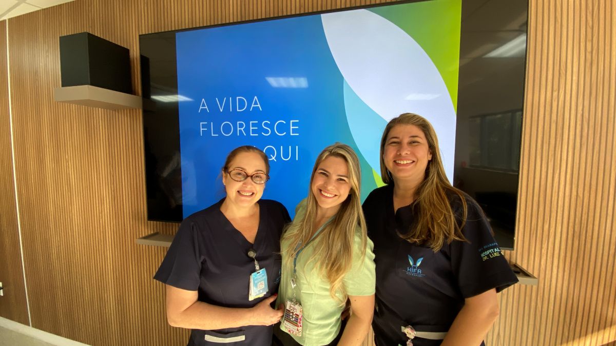 Hifa Guarapari reforça Agosto Dourado em visita das gestantes 6 Eliane Dias Resende Larissa Marchesi e Inglytt Franco
