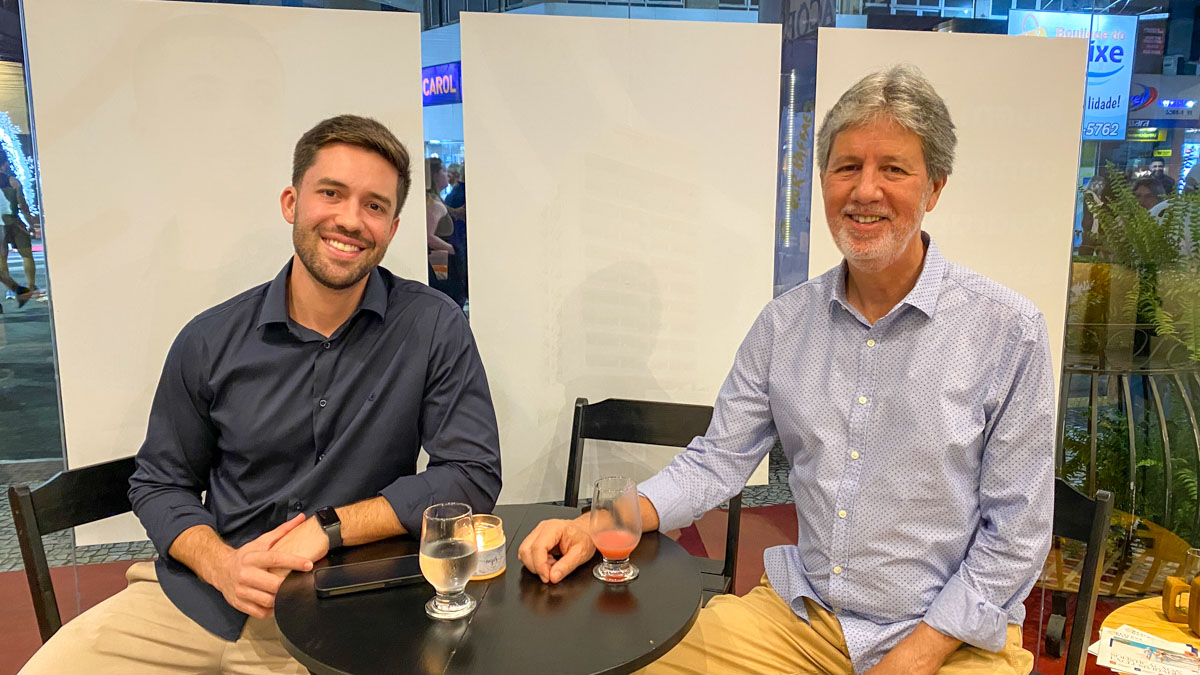 Itamar Imóveis celebra relacionamentos e consolida Salão VIP no Festival Guarapari de Inverno 5 Nicholas e Rogerio Nogarol