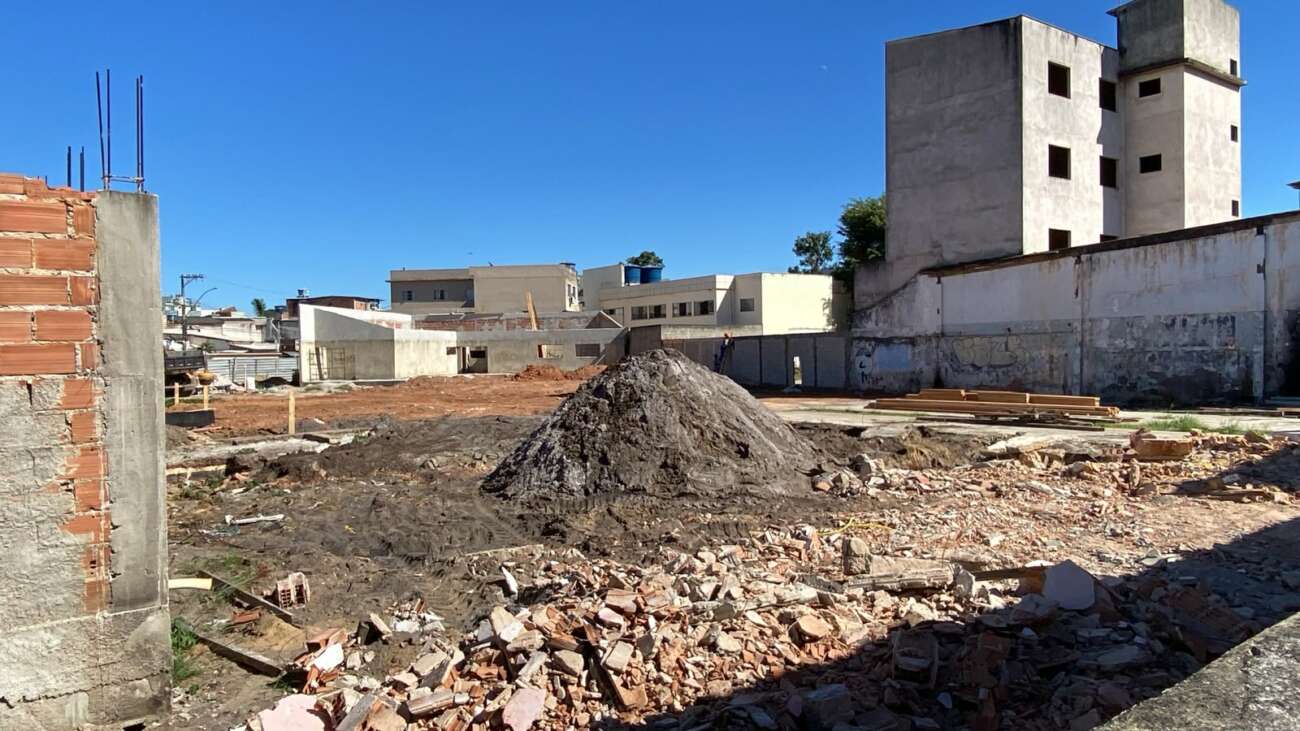 Obra do Mercado do Produtor Rural em Guarapari é retomada; Unidade de Saúde aguarda recursos 2 WhatsApp Image 2026 08 06 at 09.58.37
