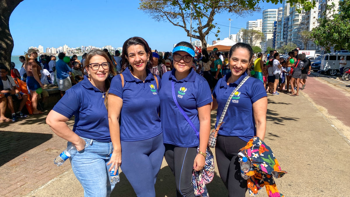 Caminhada da Apae abre Semana Nacional da Pessoa com Deficiência em Guarapari 7 algumas meninas da Apae