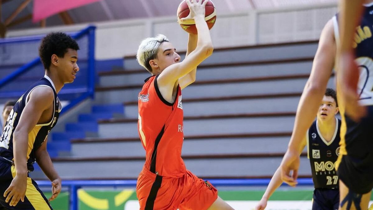 Competição de base movimenta Guarapari com 60 equipes de basquete