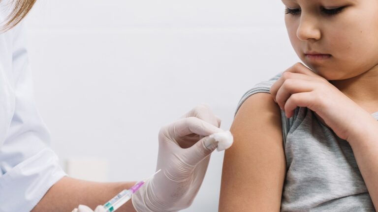 Guarapari está em campanha para atualização das vacinas em crianças e adolescentes