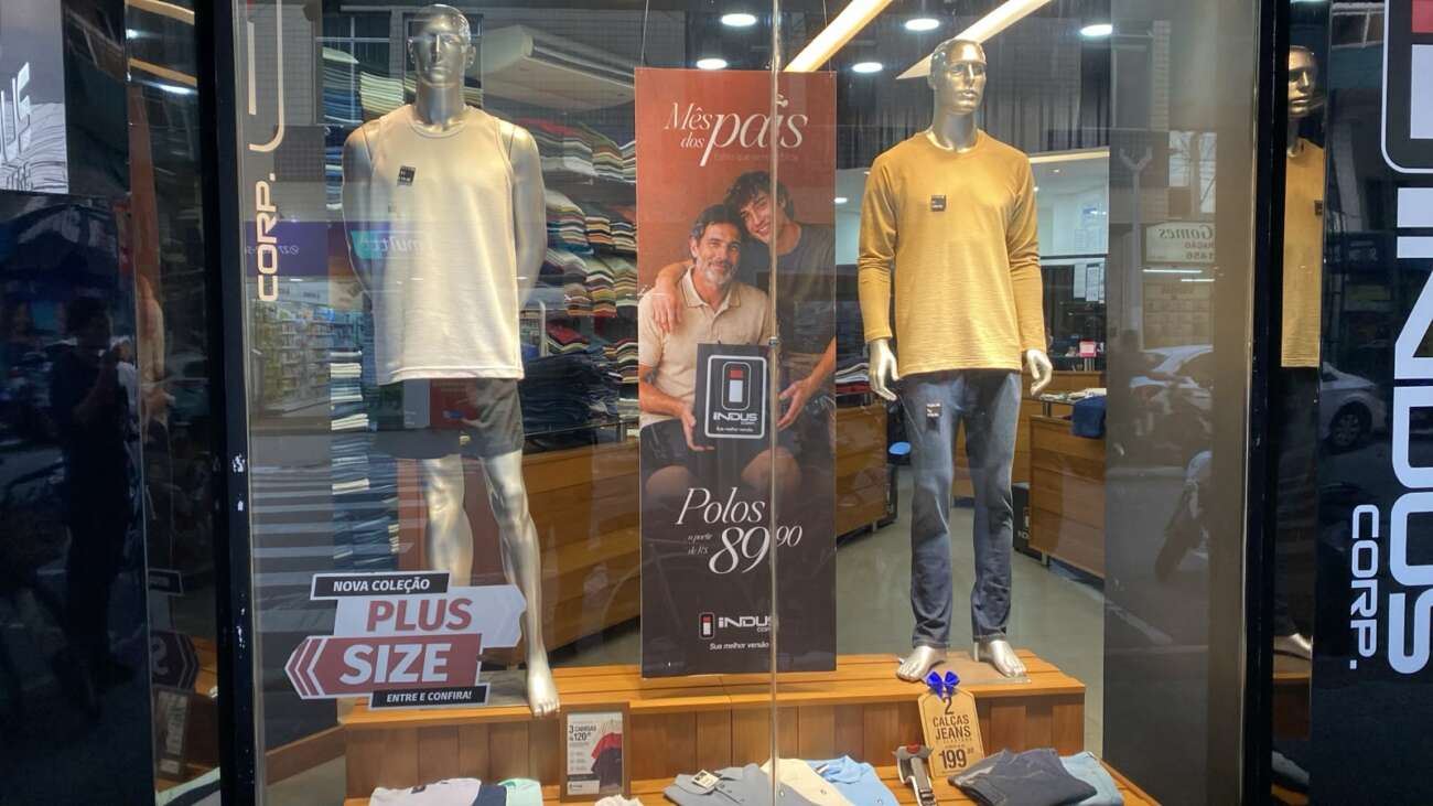 Dia dos Pais deve injetar cerca de R$ 19 milhões no comércio de Guarapari 1 vitrines dias dos pais 2026 2