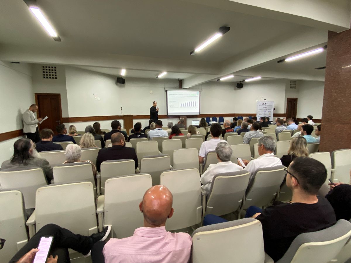 Encontro empresarial em Guarapari coloca infraestrutura e desenvolvimento em debate 5 IMG 7702