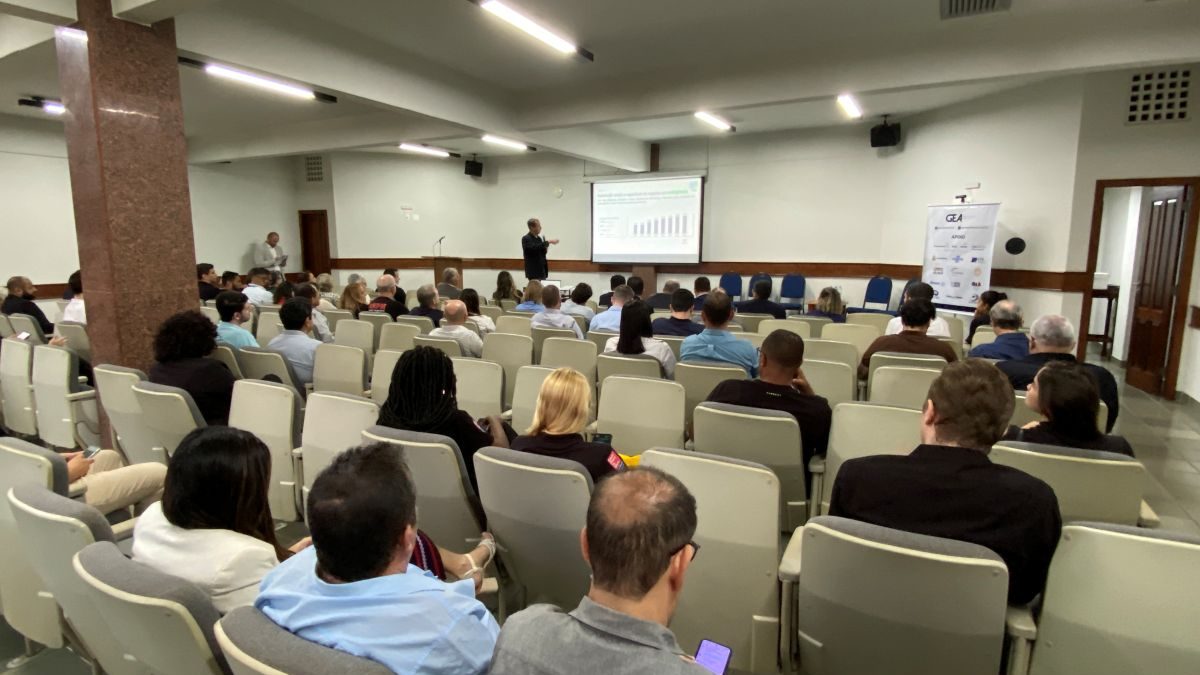 Encontro empresarial em Guarapari coloca infraestrutura e desenvolvimento em debate