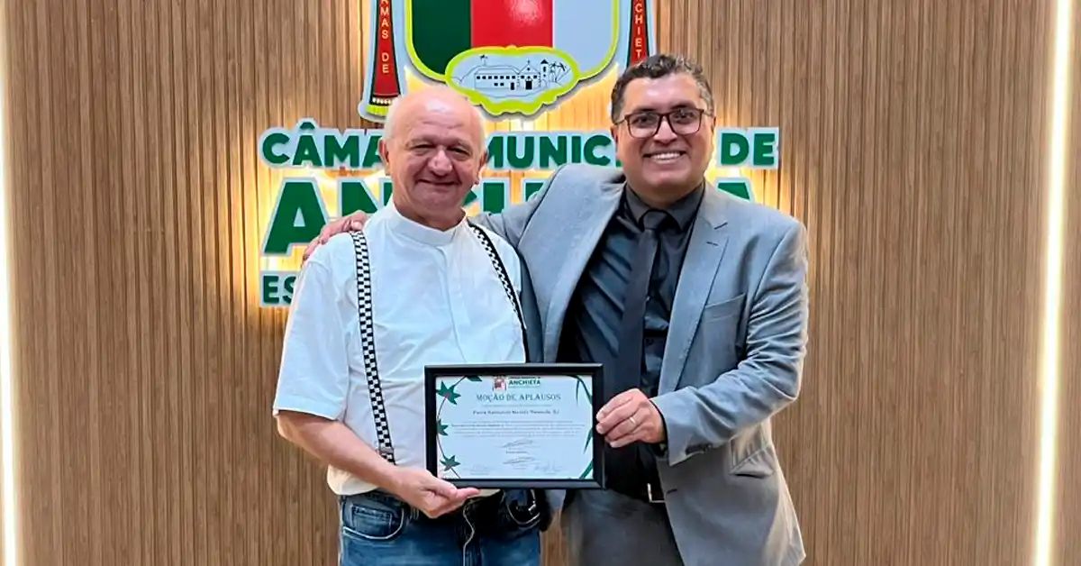 Câmara homenageia reitor do Santuário de São José de Anchieta 1 Reitor do Santuario Nacional de Sao Jose de Anchieta recebe Mocao de Aplausos do Legislativo por fortalecimento do turismo religioso