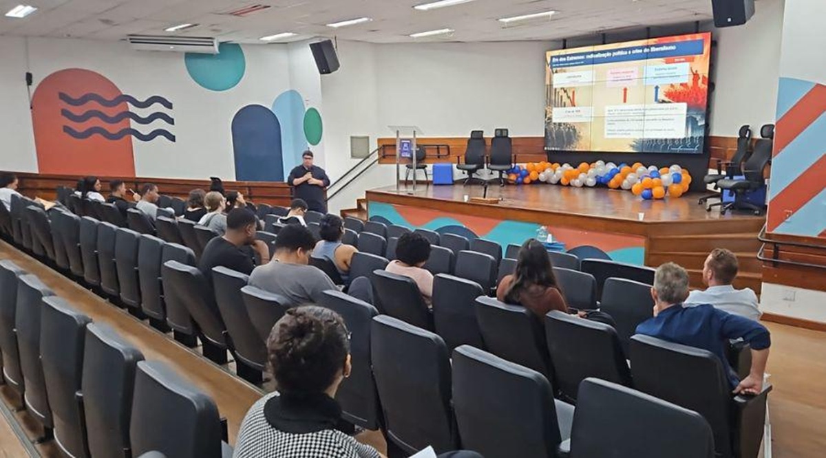 Vila Velha oferta 200 vagas para aulão de Literatura e Redação gratuito 1 aulao VV