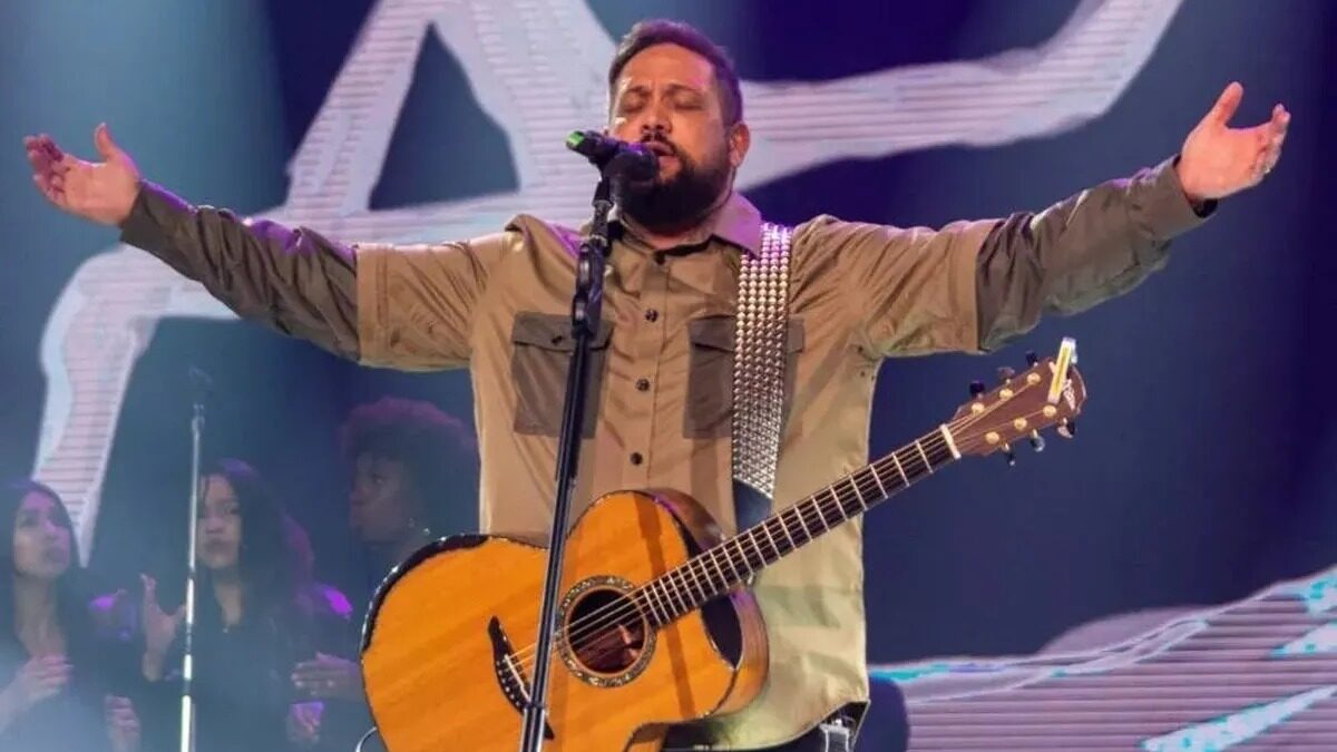Cantor gospel Fernandinho vai se apresentar em Guarapari