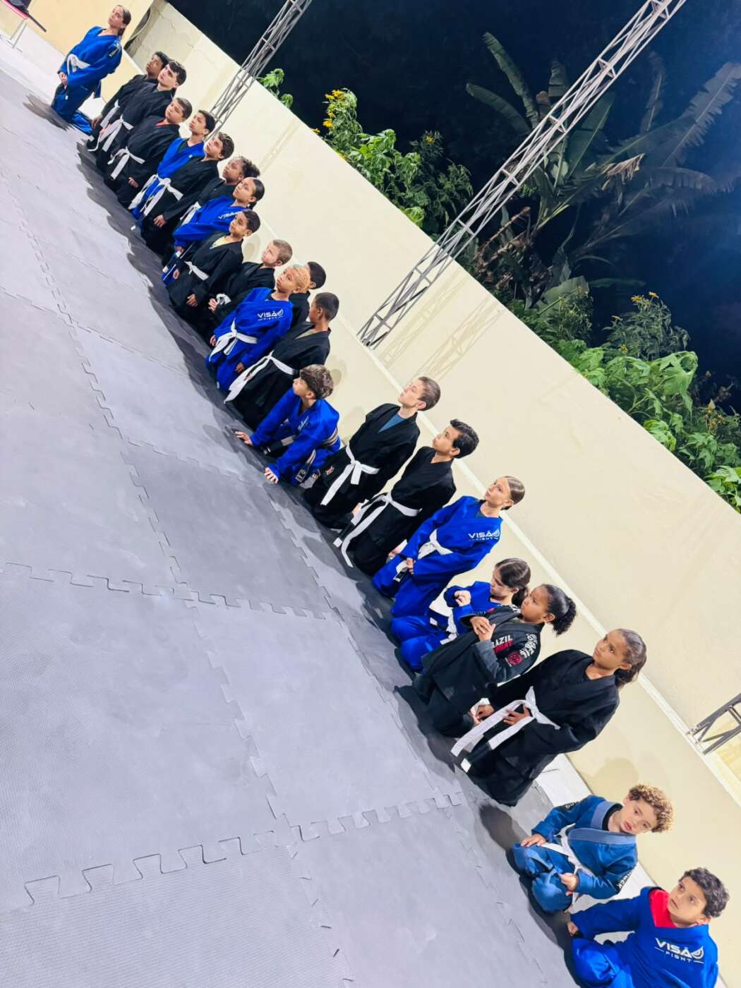 Jiu-jitsu que transforma vidas: projeto leva esporte a crianças e adolescentes de Guarapari 4 Jiu jitsu projeto guarapari 2