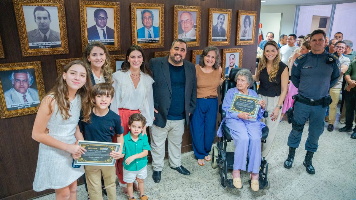 Guarapari se despede de Morena Espíndula, primeira mulher a governar Guarapari