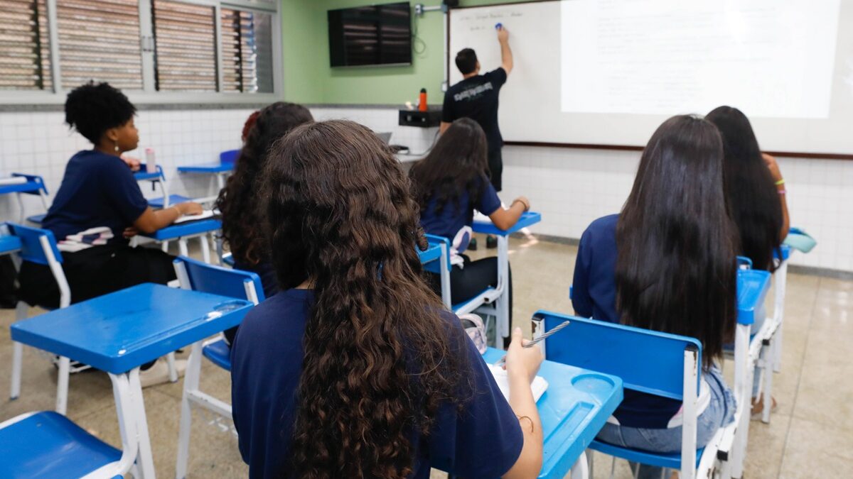 Chamada Escolar 2027 prevê 230 mil vagas no ES