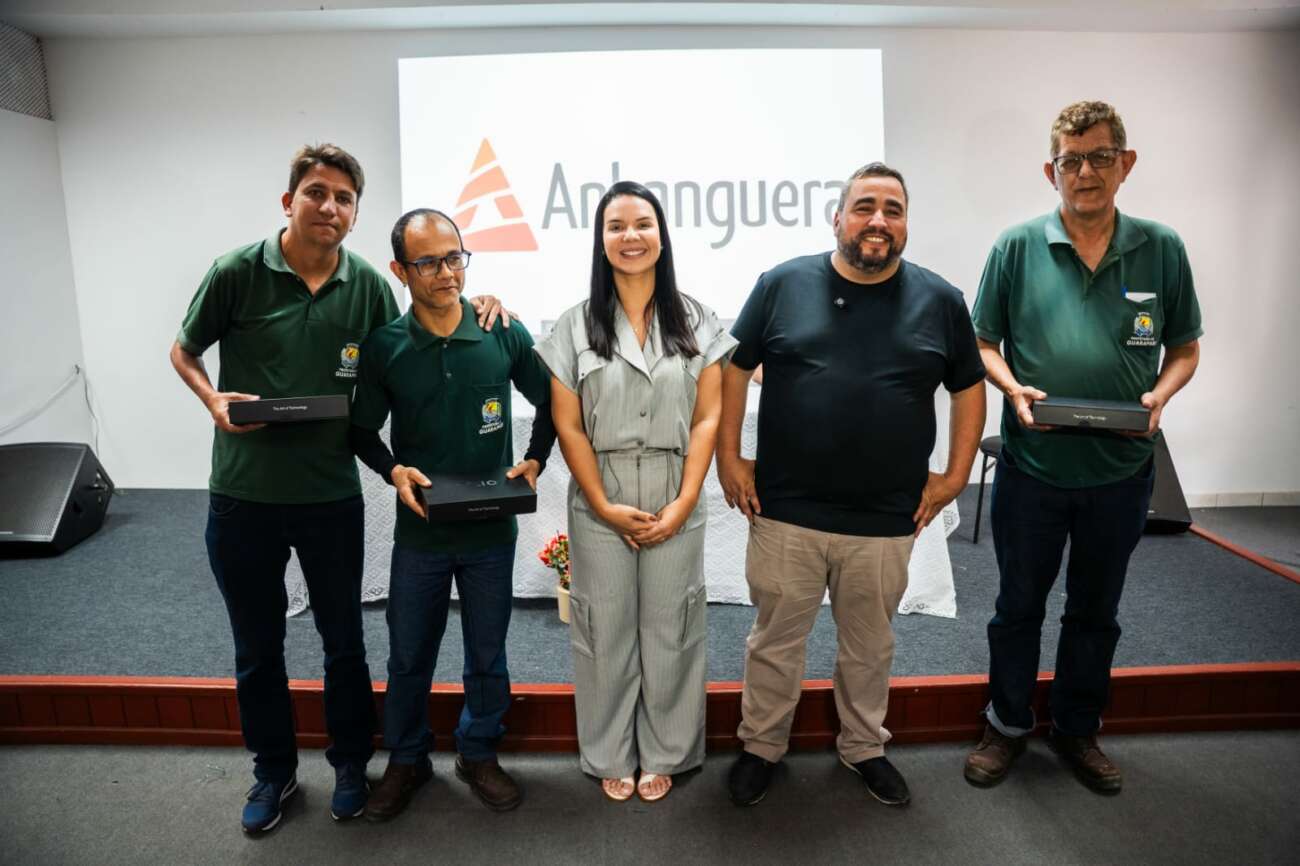 Guarapari entrega tablets para agentes de Saúde e de Endemias 3 tablesta agentes de saude e endemias PMG 3