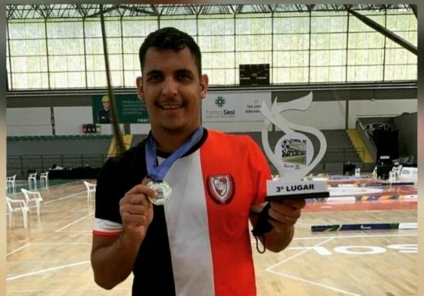 03-covervitor-futebol-pc-2021-11