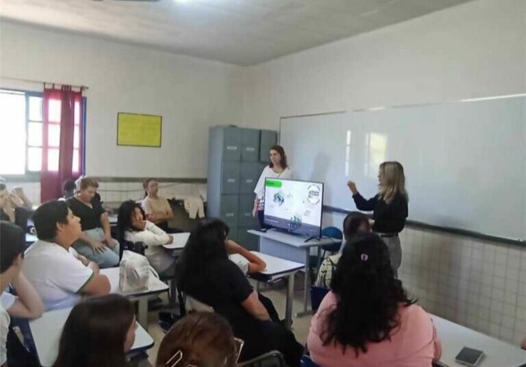 Alfredo Chaves recebe projeto de ciência e tecnologia nas escolas