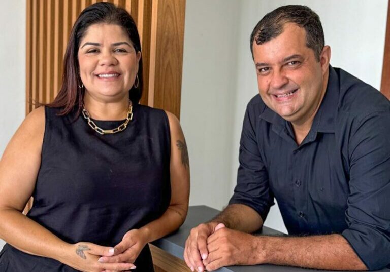 Casal Corretor (2)
