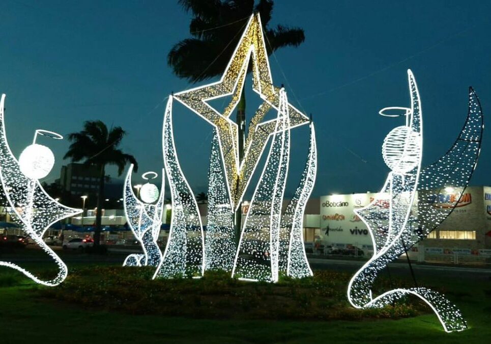 Decoração natalina Trevo do Extracenter. Foto: arquivo/PMG