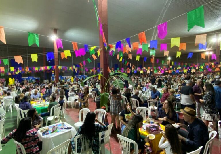 Festa junina da Apae  Arraiá dos APAExonados (2)