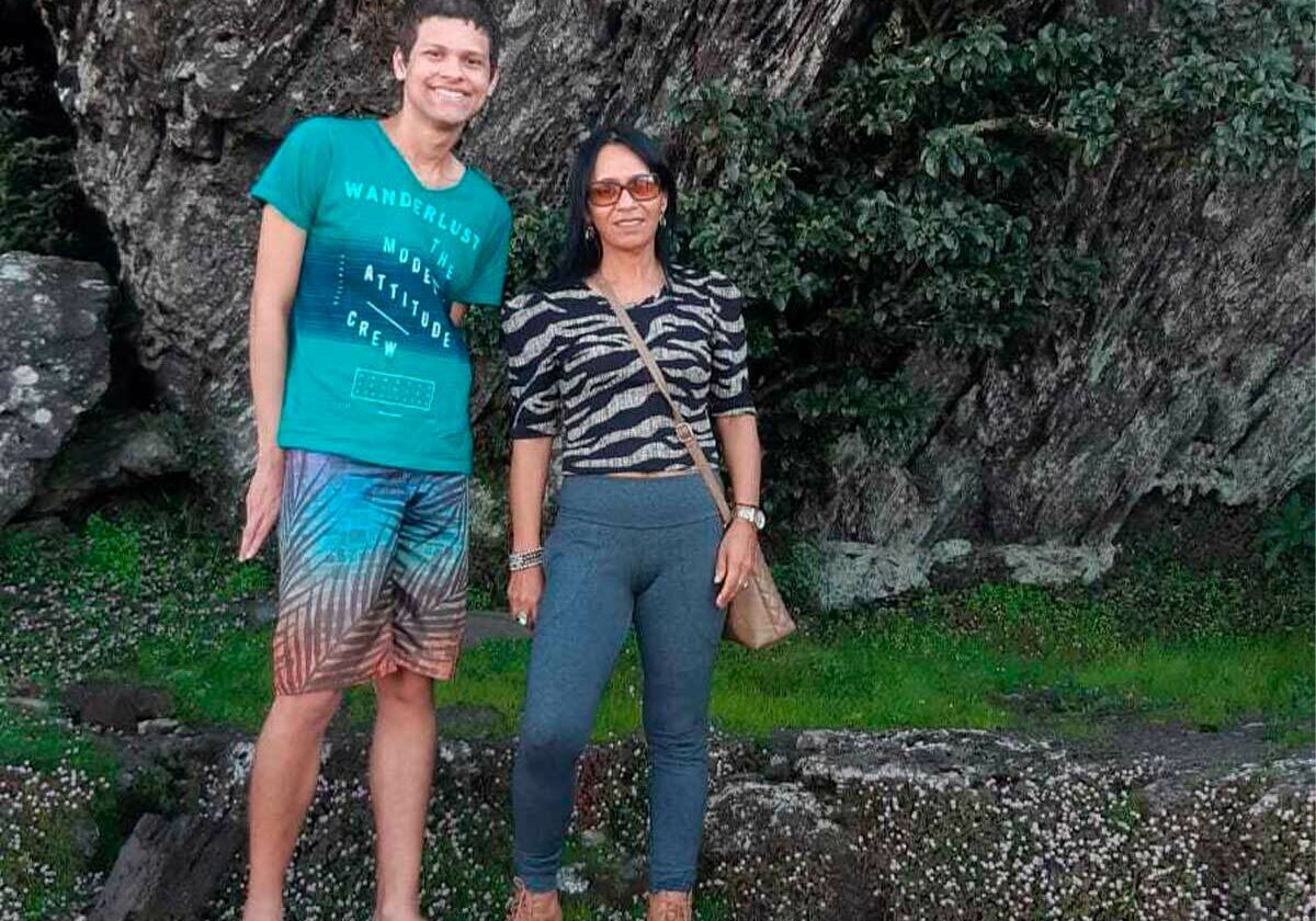 FolhaOnline-HistoriadorAutista (1)