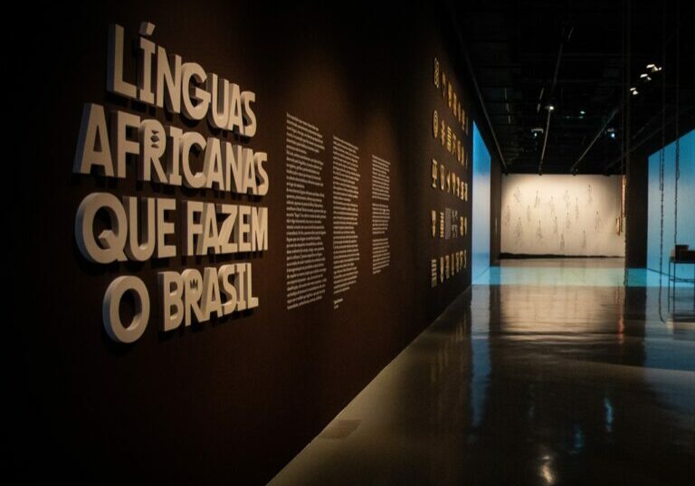Línguas africanas que fazem o Brasil, no Museu da Língua Portuguesa - Crédito Guilherme Sai