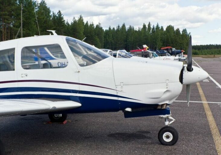 aircraft-5403046_1280