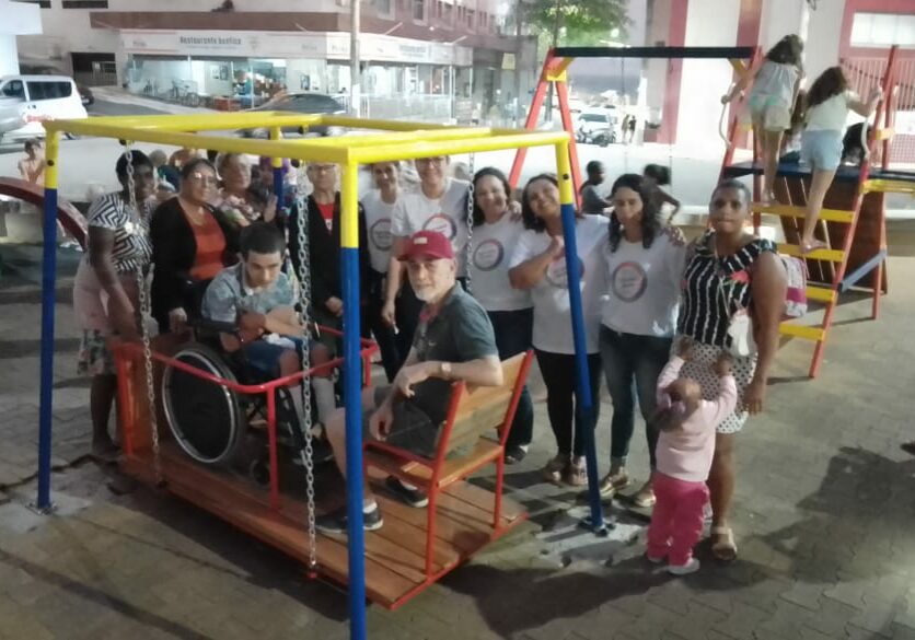 brinquedo acessível praça (3)