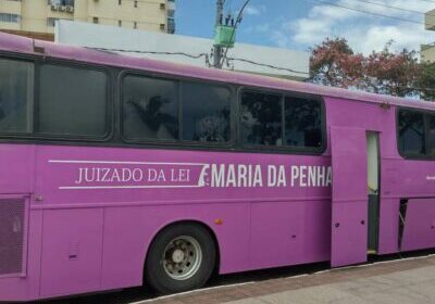 ônibus rosa guarapari