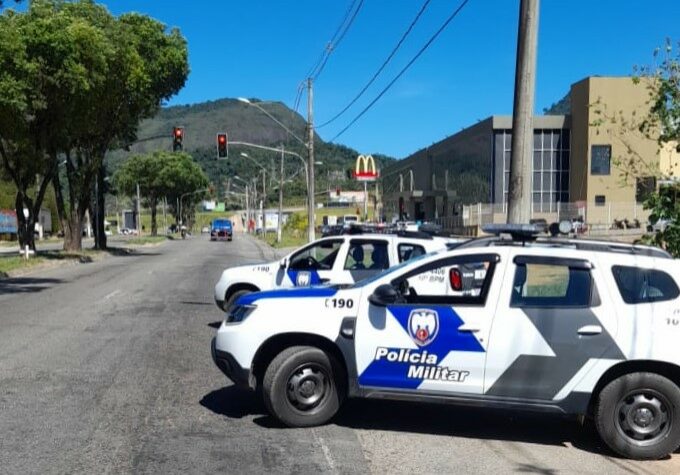 pm-10bpm-guarapari-rodoviaria-br-barreira-patrulhamento-blitz