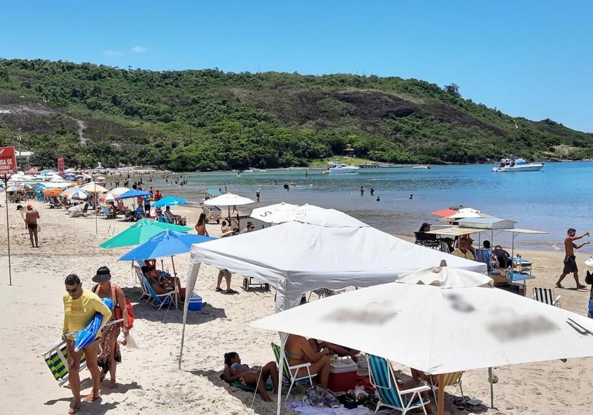 tendas nas praias divulgação PMG